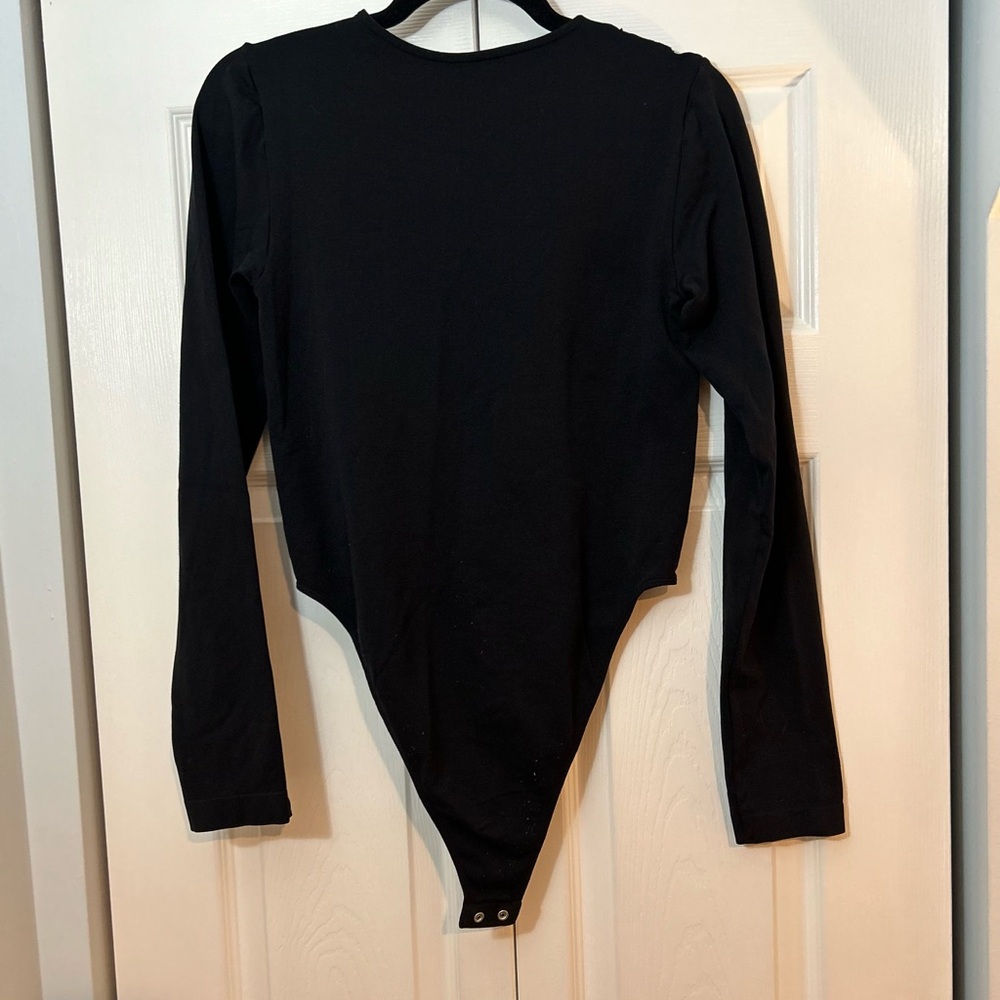A New Day Black Long Sleeve Bodysuit Size Large Stretch Snap Closure - Picture 4 of 4